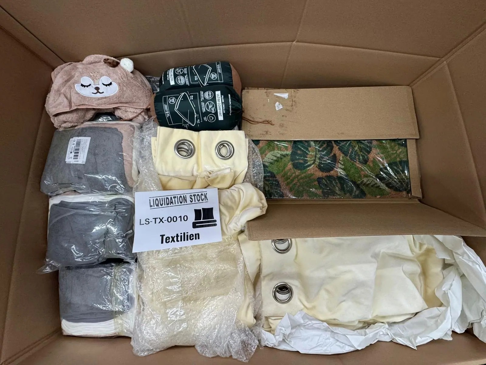 Blankets, Curtains, Rug, Pillow and more